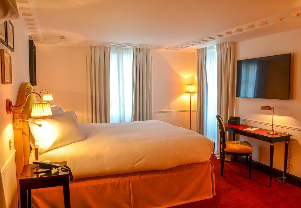 Hotel Des Archives Париж Екстериор снимка